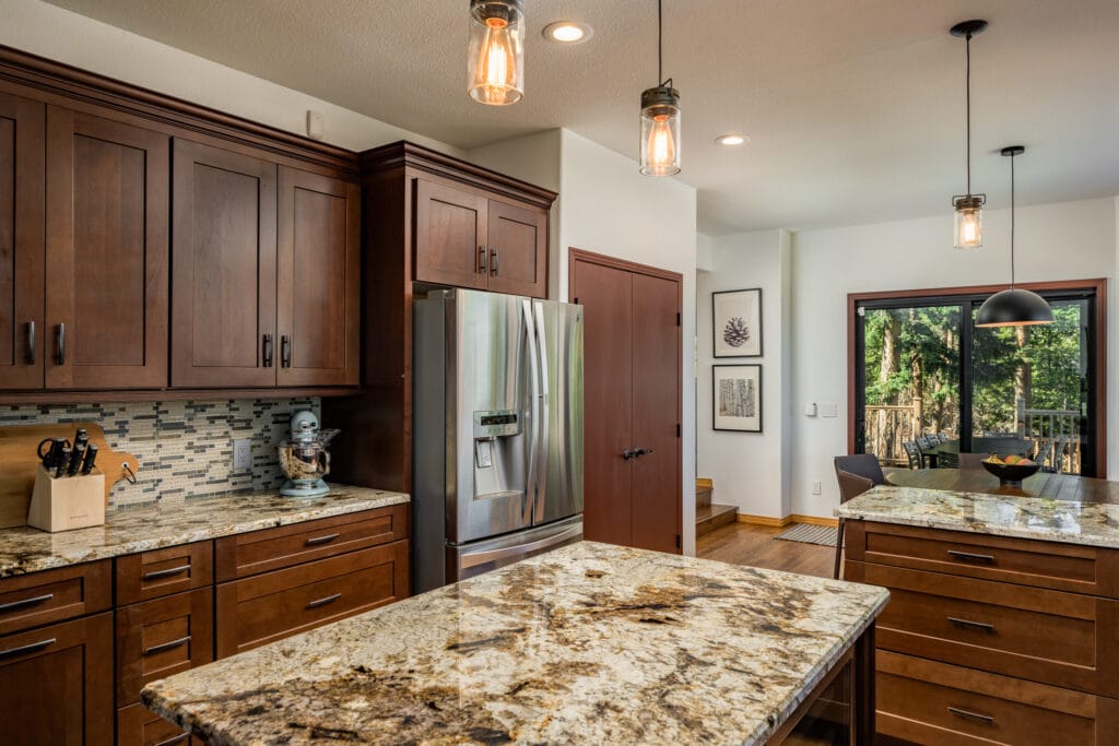 977 Saddle Ridge Dr 015